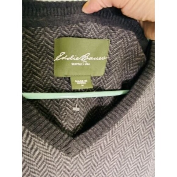 Eddie Bauer Men's Cotton Cashmere Blend V Neck Sweater Gray Medium - Picture 4 of 4